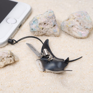 
                  
                    Load image into Gallery viewer, Real Figure Strap Manta Ray
                  
                