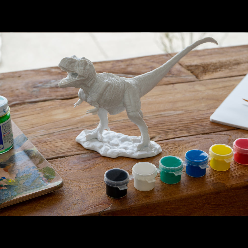 
                  
                    Load image into Gallery viewer, Fetherd T-rex Paint Model
                  
                